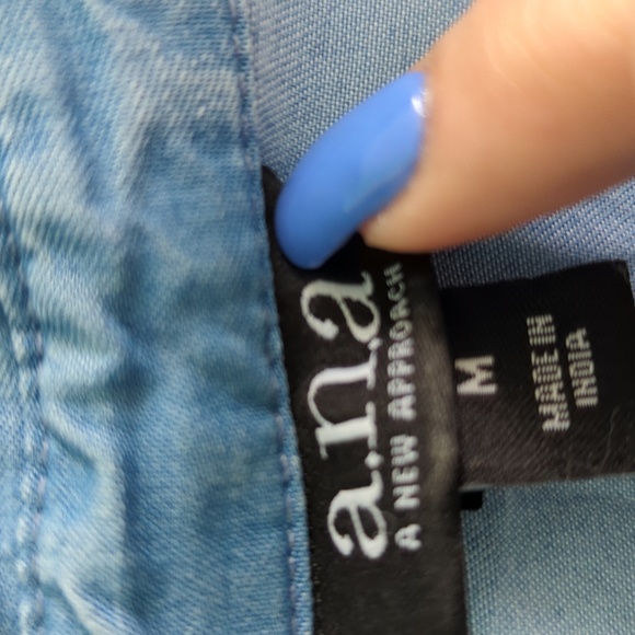 A.N.A. Woman's Jeans Button Down Ombre Shirt - Picture 4 of 7